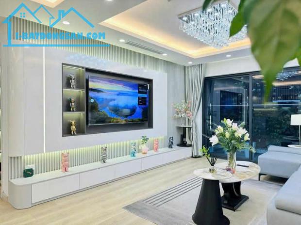 Cho thuê căn hộ chung cư Ngoại Giao Đoàn – 130m2 giá thuê chỉ 18 triệu/tháng.