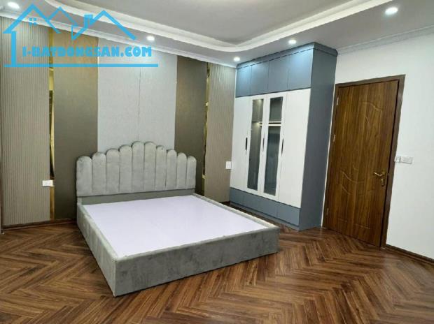 NHÀ GỐC ĐỀ MINH KHAI XÂY MỚI 6 TẦNG - VỊ TRÍ ĐỈNH - 3