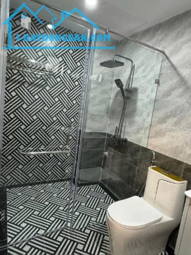 NHÀ GỐC ĐỀ MINH KHAI XÂY MỚI 6 TẦNG - VỊ TRÍ ĐỈNH - 4