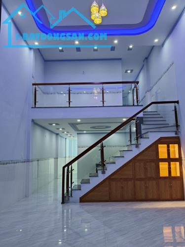 Bán nhà gác lửng đẹp giá rẻ đẹp gần chợ thanh hóa trảng dài