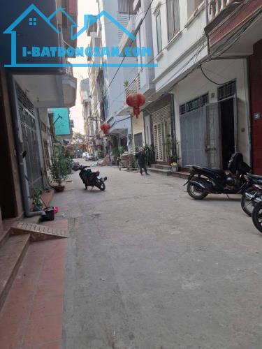 MỘ LAO HÀ ĐÔNG PHÂN LÔ Ô TÔ DT 50M MT 5M NHÀ  3 TẦNG  GIÁ HƠN 12 TỶ XÍU