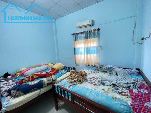 Bán nhà 2 tầng, hẻm xe hơi, 2 mặt tiền thông thoáng, 60m2 , 4.x tỉ - 1