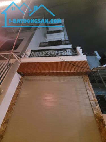Bán nhà Ngõ Thông ÔTô Thang Máy 54m², 5T 5PN Ngọc Hồi 8.6 tỷ Sổ Đỏ