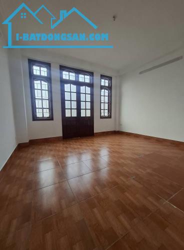 Bán nhà Kim Giang, 4 tầng, 3 ngủ, mới đẹp, ngõ thông, gần ô tô giá rẻ nhất khu vực - 2