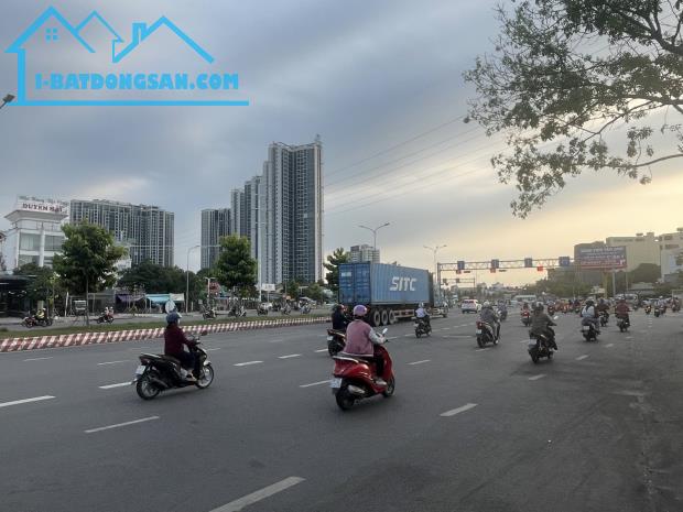 6x30m mặt tiền Nguyễn Văn Linh Q7 - 2 tầng - 1 đời chủ - giá 29,9 tỷ - 3