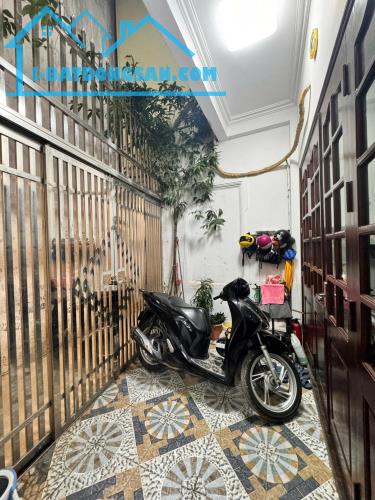Bán nhà ngõ 34 Dịch Vọng Hậu, Cầu Giấy, 40m2, 5 tầng, mặt ngõ thông, tặng nội thất, 9 tỷ - 3