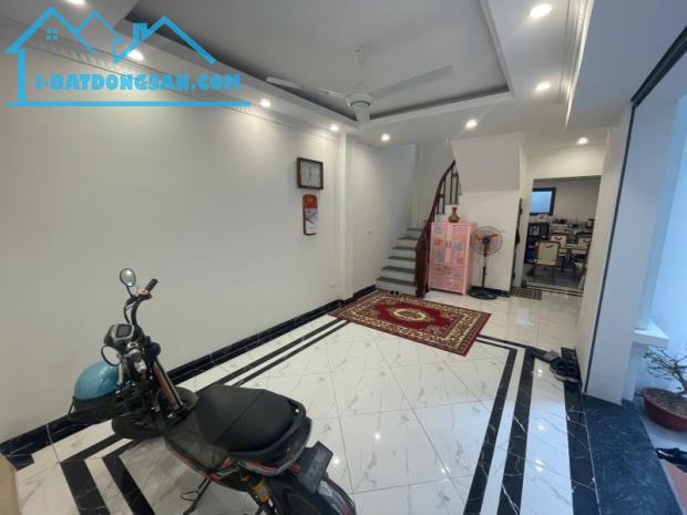 Bán nhà Sài Đồng,Long Biên 6 tầng,45m,mt6m gần phố nhỉnh 6 tỷ - 2