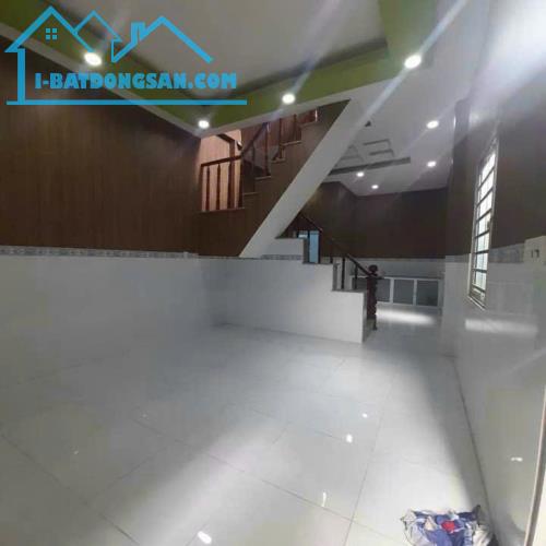 HẺM AN NINH GẦN MẶT TIỀN - VỊ TRÍ TRUNG TÂM Q8 - THÔNG TRUNG SƠN - NHÀ 2 TẦNG - 30M2 - NH
