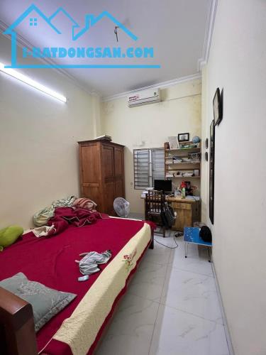 NHÀ PHÂN LÔ OTO CÁCH NHÀ 20M - 2 MẶT NGÁCH - THÔNG THOÁNG - KHUNG CỘT CHẮC CHẮN - LÊN - 2