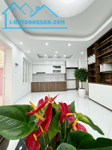 ĐỘI CẤN - TRUNG TÂM BA ĐÌNH - CÁCH Ô TÔ 20M- NHÀ 2 MẶT TIỀN - SIÊU THOÁNG - 46M2 - 9.8 TỶ - 4
