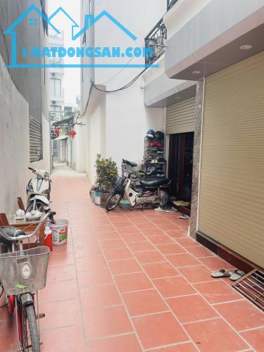 CHỈ 4.X TỶ BÁN NHANH NHÀ XUÂN ĐỖ CỰ KHỐI 30M2 5T Ô TÔ ĐỖ GẦN NHÀ, SIÊU HIẾM - 5