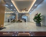 BÁN NHÀ PHỐ 8/3  MẶT NGÕ - 1 NHÀ RA PHỐ - Ô TÔ ĐỖ CỬA/VÀO NHÀ - KINH DOANH   40/45 m-10,9