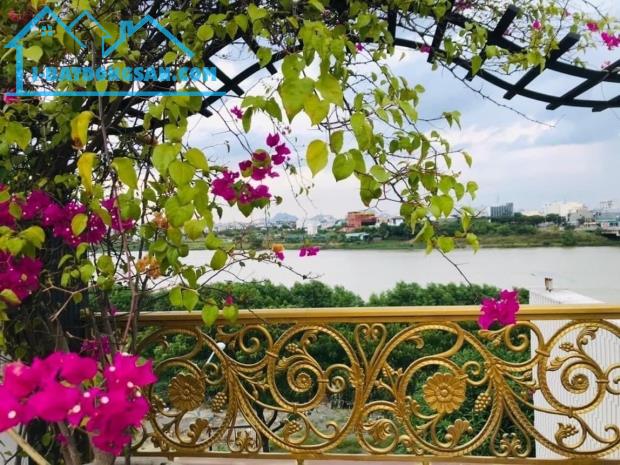 Biệt thự đường Nguyễn Du , Thạch thang, Hải Châu nhỉnh 130 triệu/ m2 - 1