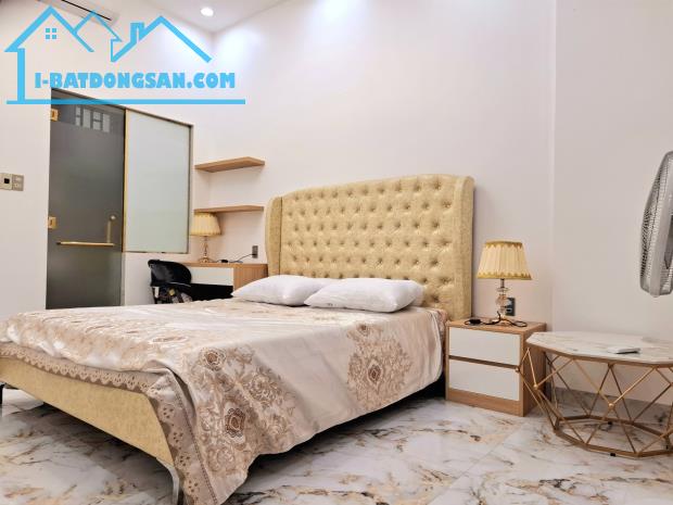 Biệt thự đường Nguyễn Du , Thạch thang, Hải Châu nhỉnh 130 triệu/ m2