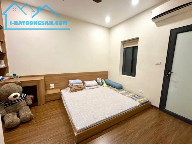BÁN NHÀ TRẦN KHÁT CHÂN NHÀ ĐẸP MẶT TIỀN ĐẸP - NGÕ RỘNG THOÁNG - GẦN PHỐ NHIỀU TIỆN ÍCH.  4 - 2