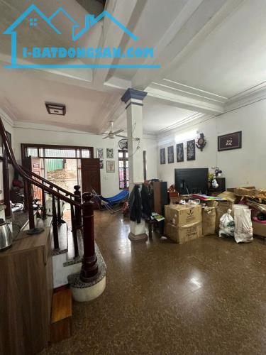 Bán nhà phố Thượng Thụy Tây Hồ 60m 2 tầng, mặt tiền 7.7m,13.8 tỷ.Ô tô tránh