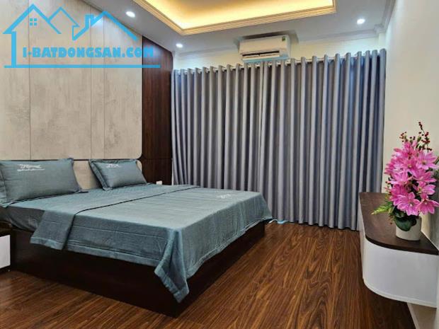 BÁN CĂN NHÀ  diện tích 40m2 xây 5 tầng - giá chỉ 6.x tỷ - 2