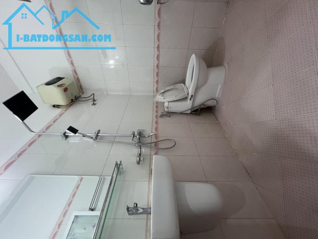 BÁN NHÀ TRUNG TÂM VĂN ĐIỂN 5 TẦNG, VÀO Ở NGAY, RẤT GẦN Ô TÔ, TIỆN GIAO THÔNG NHỈNH 4 TỶ