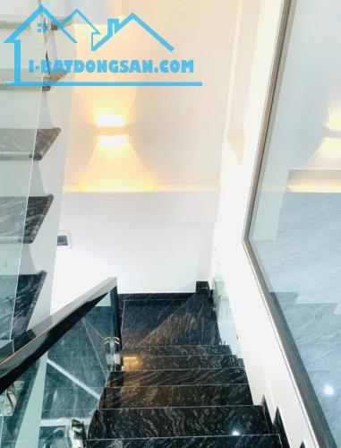 Bán nhà Phủ Thượng Đoạn, Đông Hải, Hải An, Hải Phòng. 3 tầng, 40m2, 2,75 tỷ. Ngang 4m, d2 - 4