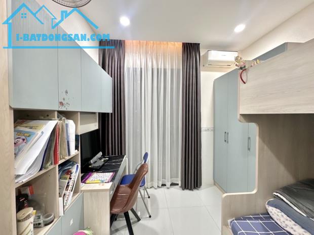NHÀ ĐẸP 4 TẦNG NGAY ĐỖ XUÂN HỢP, THỦ ĐỨC, ĐƯỜNG XE HƠI, NGANG 6M2 BỀ THẾ, NHỈNH 5 TỶ
