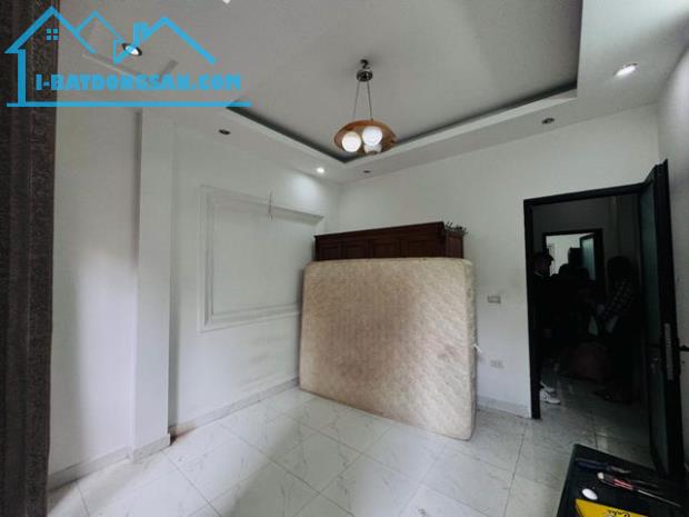 BÁN NHÀ PHỐ HOÀNG MAI 50M CHỈ HƠN 6 TỶ - 30M RA Ô TÔ - 3