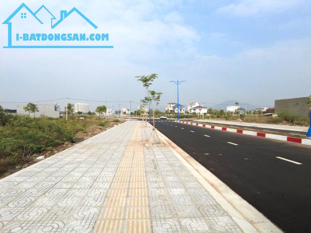 Cần bán nhanh lô đất mặt tiền đường 26m xã Hòa Long, TP Bà Rịa - 1