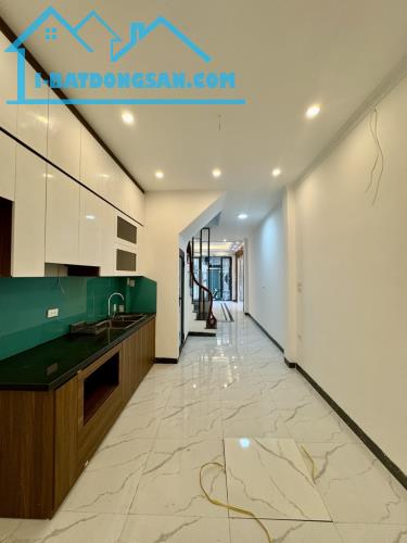 Bán nhà hưng phúc hoàng mai 41 m2