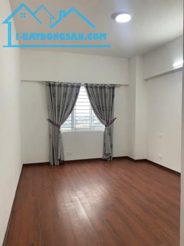 Bán Nhà Trần Thái Tông, Cầu Giấy – 5 Tầng, Mặt Tiền Gần 7m, 7.95 Tỷ, Ngõ Ba Gác Đua - 2