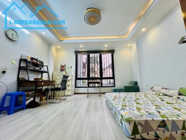 🔥 SIÊU HIẾM BỒ ĐỀ ÁI MỘ – 33M², 5 TẦNG, 3 NGỦ NGÕ NÔNG 10M OTO TRÁNH– 7.3 TỶ! - 2