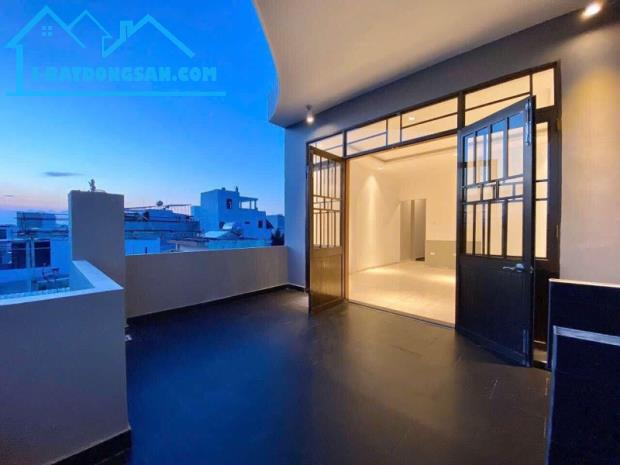 # Kiệt Ô tô đậu cửa Đống Đa, 120m2, 5 tầng riêng biệt, sang trọng, 5 phòng rộng, nội thất - 2