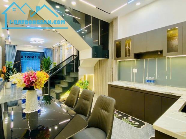 NHÀ ĐẸP B.ÁN - GIÁP KHU CHUNG CƯ DREAMHOME & CHỢ THẠCH ĐÀ - HXH - DT 48M² - 2 TẦNG CHỈ 4.X - 4
