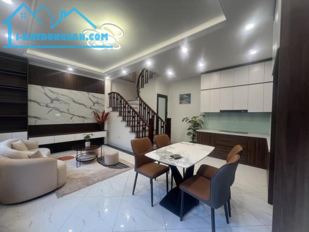 Lô góc gần hồ, 30m2 x 4T, xe 3 gác đỗ cửa, nhà đẹp ở luôn, nhỉnh 6 tỷ - 1