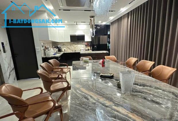 Bán nhà phân lô 6 tầng thang máy DT 65m ngõ 61 Việt Hưng giá 18 tỷ - 2