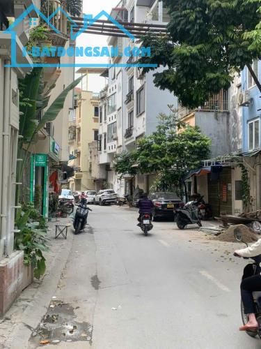 BÁN TÒA CĂN HỘ TÂY HỒ -7  TẦNG THANG MÁY -  BA BƯỚC CHÂN RA PHỐ
