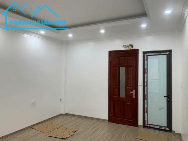 BÁN TÒA CĂN HỘ TÂY HỒ -7  TẦNG THANG MÁY -  BA BƯỚC CHÂN RA PHỐ - 3