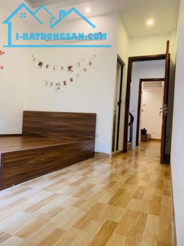 Duy NhẤt căn nhà .phố đại linh trung văn ô tô đỗ cửa  Ô TÔ - THOÁNG TRƯỚC SAU - 9 PHÒNG FU