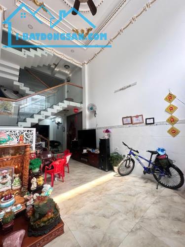MẶT TIỀN KINH DOANH ĐỈNH - LÔ GÓC ĐẮC ĐỊA - 3 TẦNG - 4 X 19 CHỈ NHỈNH 9 TỶ