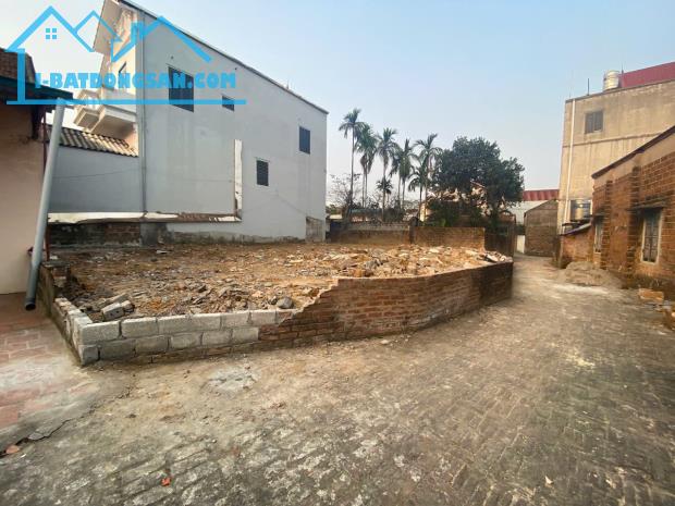 hàng hót f0 - 210m hữu văn - 200m ra chợ chiều hữu văn -oto tận đất giá hơn 10triệu/m - 1