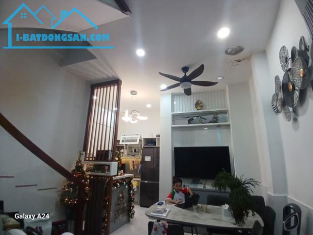 Nhà HXH đường 3/2 Quận 10, 30m2, 4 lầu, chỉ 7 tỉ - 1