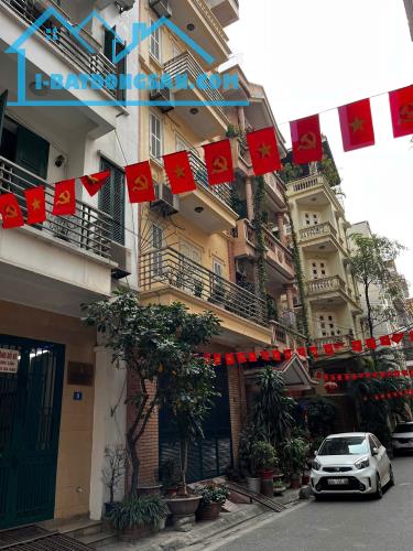 TT Ba Đình - ô tô vào nhà - diện tích rộng - 6 tầng TM chỉ nhỉnh 18 tỷ