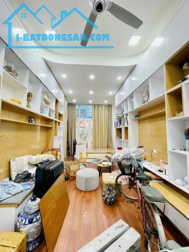 ✨ Bán Nhà Phố Chùa Bộc 66 m2 5 tầng K/Doanh Ô tô Đỗ Cửa 16.3 Tỷ Quận Đống Đa ✨ - 3
