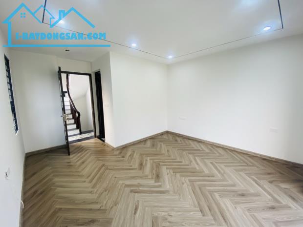 Bán gấp nhà phố Trạm Ô Tô, Lô Góc DT42m2 mt4.4 Nhà 6 tầng thang máy đầy đủ CN giá 9.15 tỷ - 1