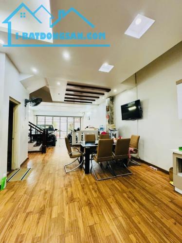 Phân Lô Lạc Trung Ô Tô Tránh Ngõ Thông Gần Phố 75M2 6T MT 6M Giá 24.5 Tỷ. - 1