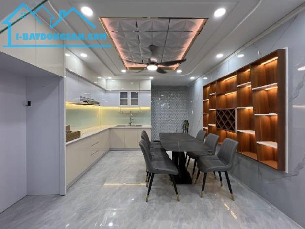NHÀ ĐẸP HẺM Ô TÔ- 68M2 - 4 TẦNG - NGAY TRƯỜNG - CHINH CỘNG HÒA - NHỈNH 5 TỶ - 2