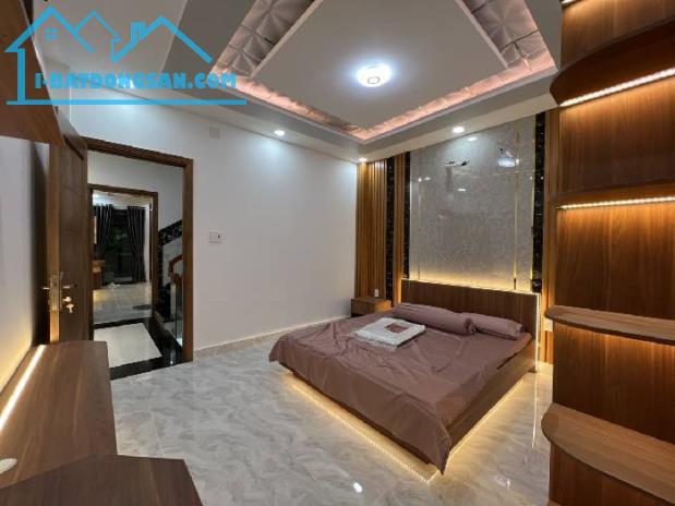 NHÀ ĐẸP HẺM Ô TÔ- 68M2 - 4 TẦNG - NGAY TRƯỜNG - CHINH CỘNG HÒA - NHỈNH 5 TỶ - 4