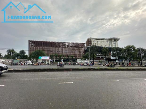 MẶT TIỀN KINH DOANH, DT 455M²(NGANG 10M), NGAY BX MIỀN ĐÔNG, BV UNG BƯỚU 2 - 5