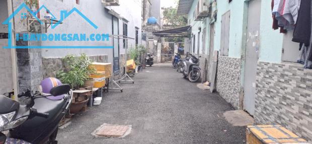 Bán nhà hẻm lớn DT 56 m2, 3PN 2WC, Đường số 22, P. Phước Long B, Thủ Đức - 2