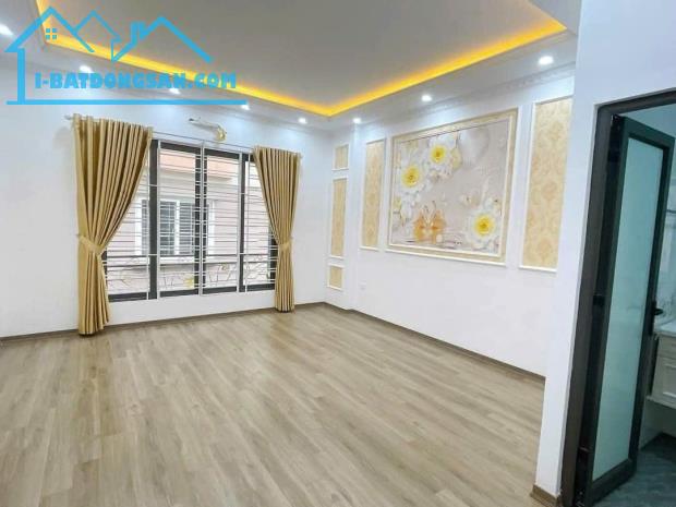 PHỐ VIP BA ĐÌNH-NHÀ MỚI 6 TẦNG THANG MÁY-KINH DOANH-NGÕ THÔNG - 3 BƯỚC RA MẶT  PHỐ-SIÊU HI - 5