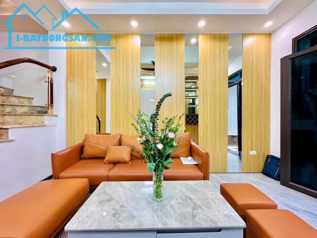 🔥 BÁN NHÀ ĐẤT THỔ CƯ – ĐỊNH CÔNG THƯỢNG – 8.5 TỶ – Ô TÔ ĐỖ CỬA 🔥 - 3