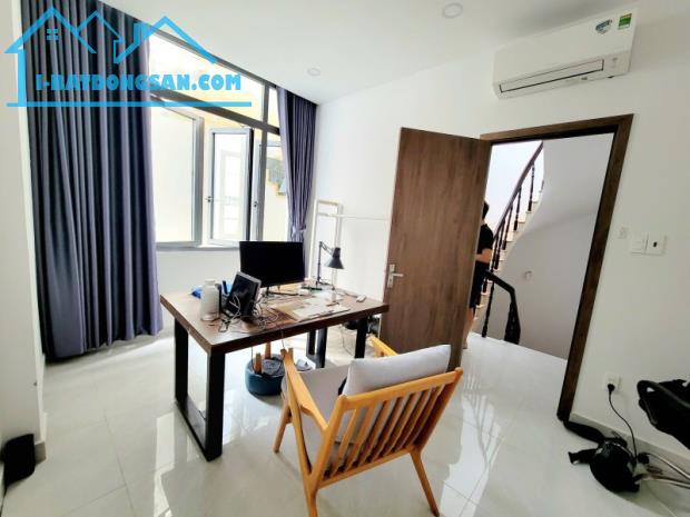SÁT HẺM XE HƠI Nguyễn Thị Huỳnh Phường 11 Phú Nhuận - 40M2 (6X6.5) - 4 TẦNG - GIÁ CHỈ 6.7 - 1